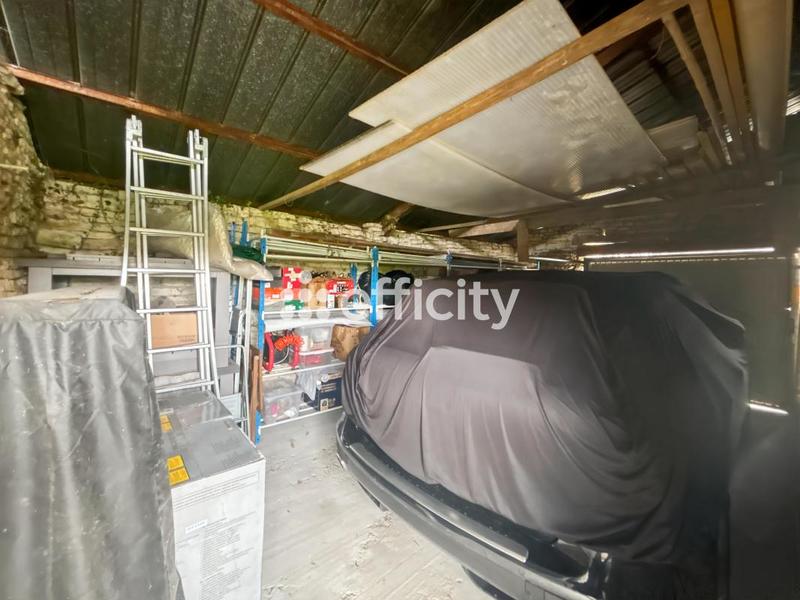 Maison - 192 m² - 6 pièces