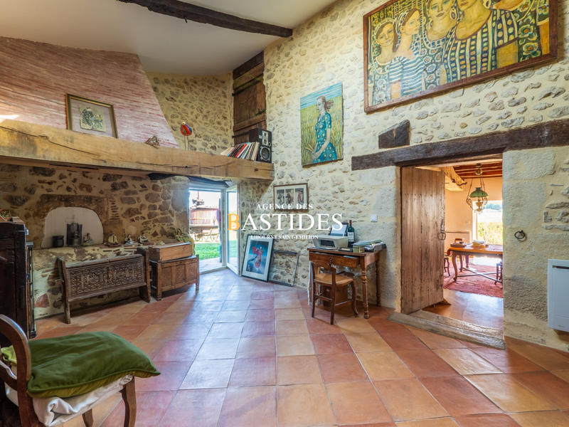 Maison ancienne - 319 m² - 10 pièces