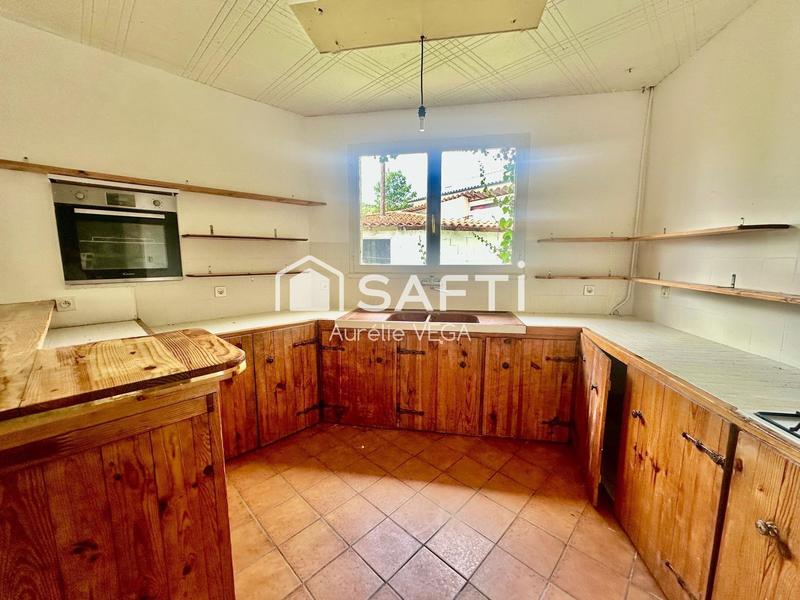 Maison - 180 m² - 5 pièces