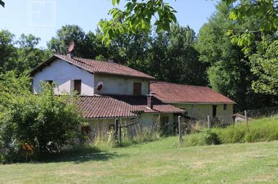 Maison - 199 m² - 8 pièces