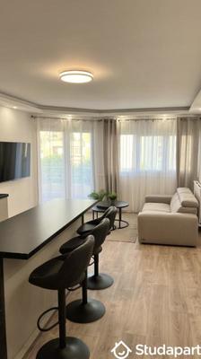 Chambre - 11 m² - 1 pièce