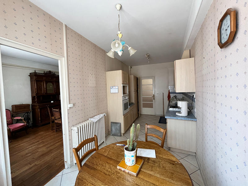 Appartement - 144 m² - 5 pièces