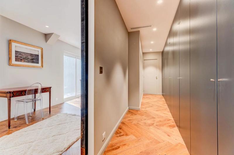 Maison - 215 m² - 7 pièces