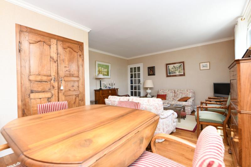 Maison - 95 m² - 5 pièces