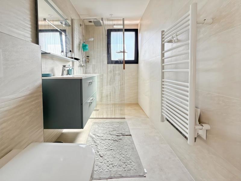 Maison - 311 m² - 5 pièces