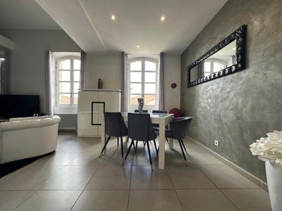 Appartement - 84 m² - 3 pièces