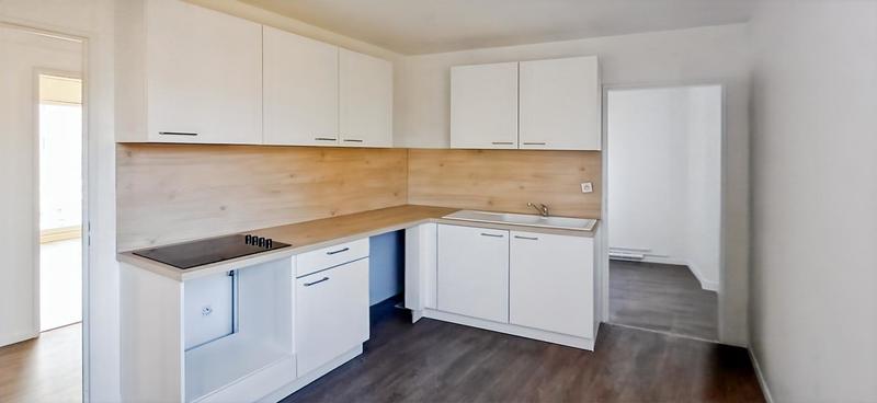 Appartement ancien - 82 m² - 3 pièces