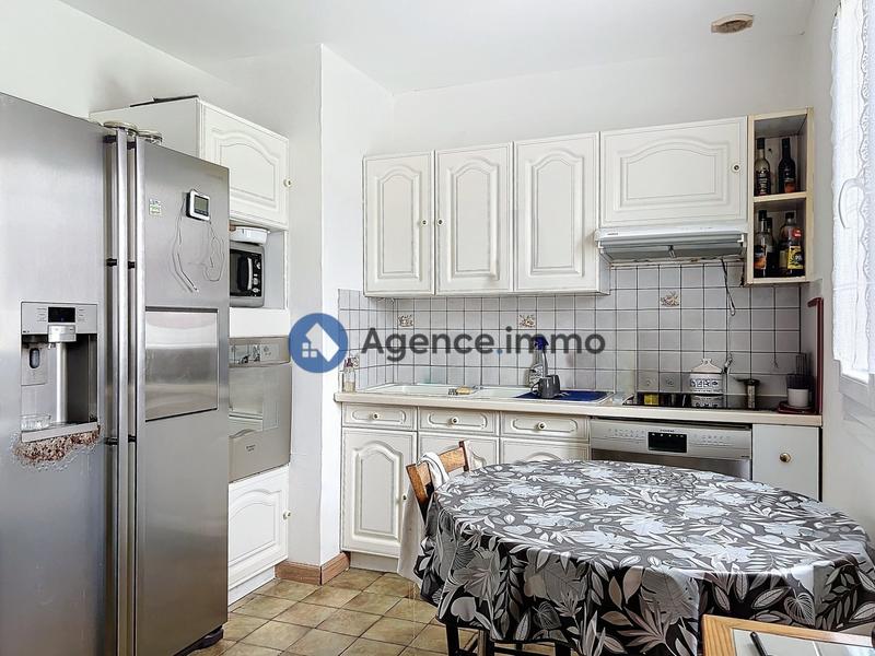 Maison traditionnelle - 135 m² - 7 pièces