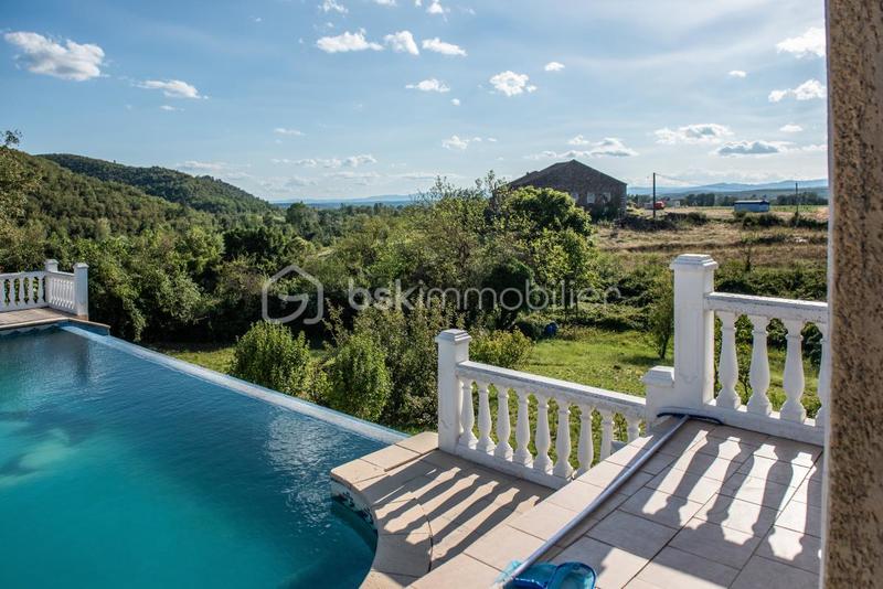 Villa - 340 m² - 16 pièces