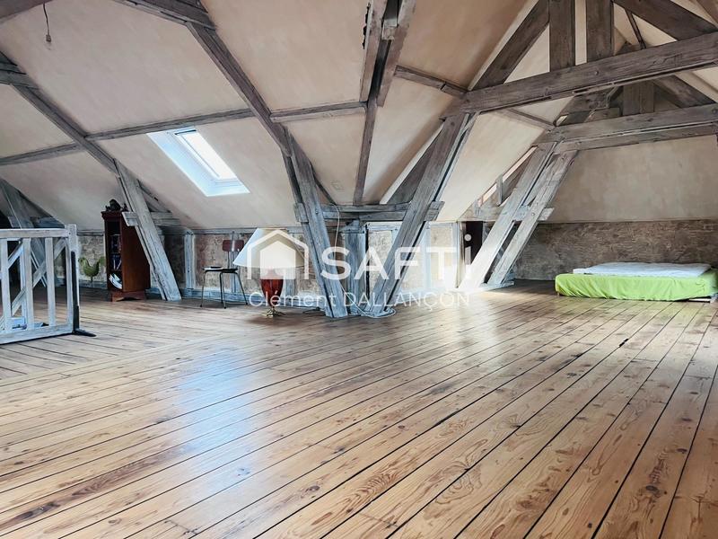 Appartement - 321 m² - 8 pièces