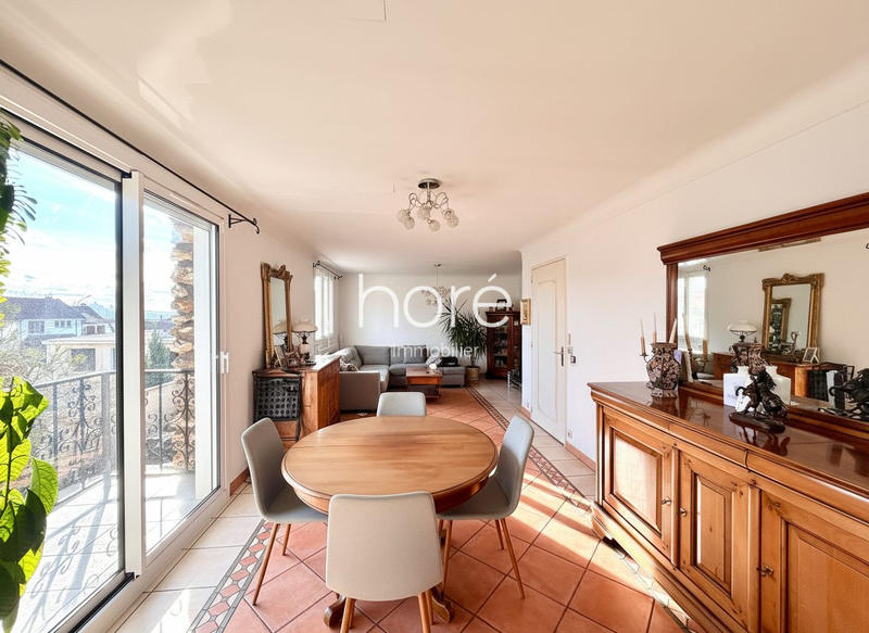 Maison traditionnelle - 175 m² - 6 pièces