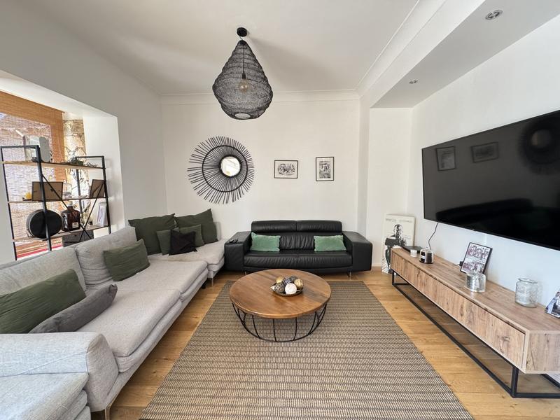 Maison - 166 m² - 5 pièces