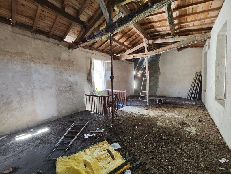 Maison ancienne - 110 m² - 2 pièces