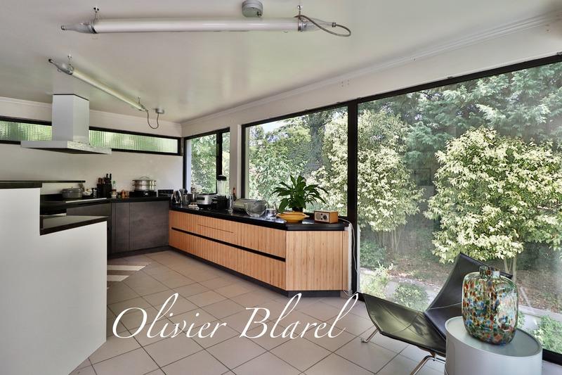 Maison d'architecte - 237 m² - 8 pièces