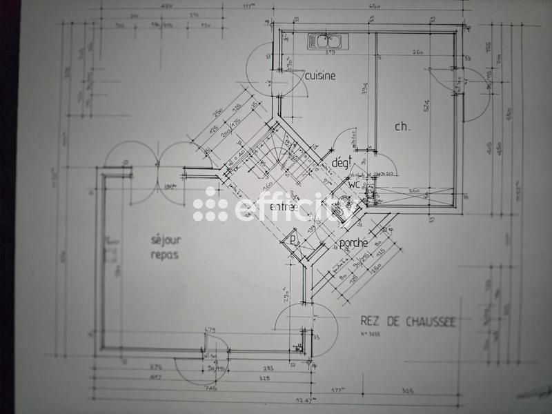 Pavillon - 130 m² - 6 pièces