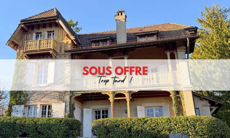 Maison - 236 m² - 8 pièces