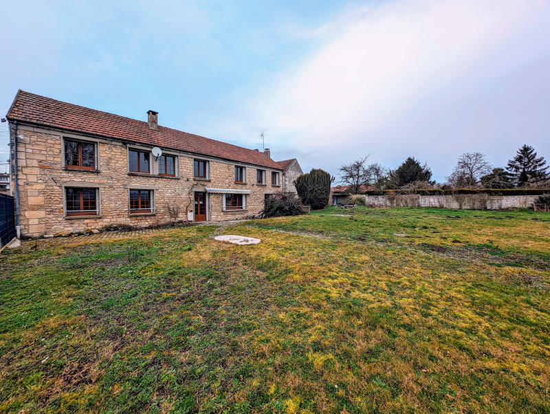 Maison - 200 m² - 7 pièces