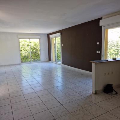 Villa - 90 m² - 4 pièces