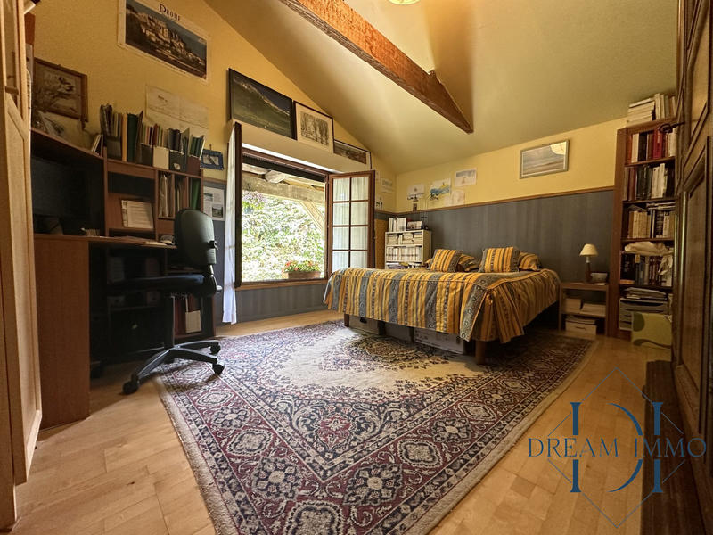 Maison - 143 m² - 5 pièces