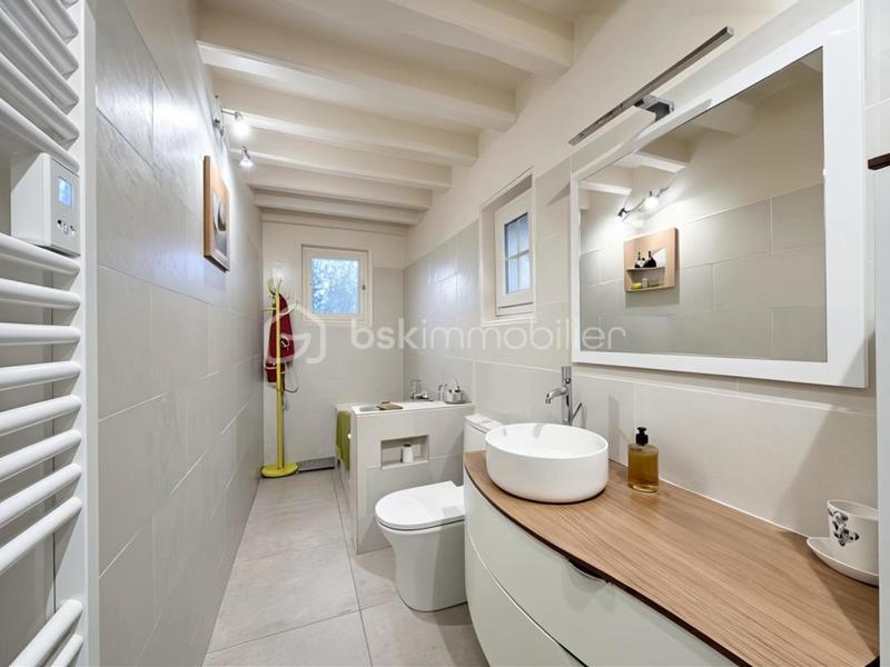 Maison ancienne - 261 m² - 8 pièces