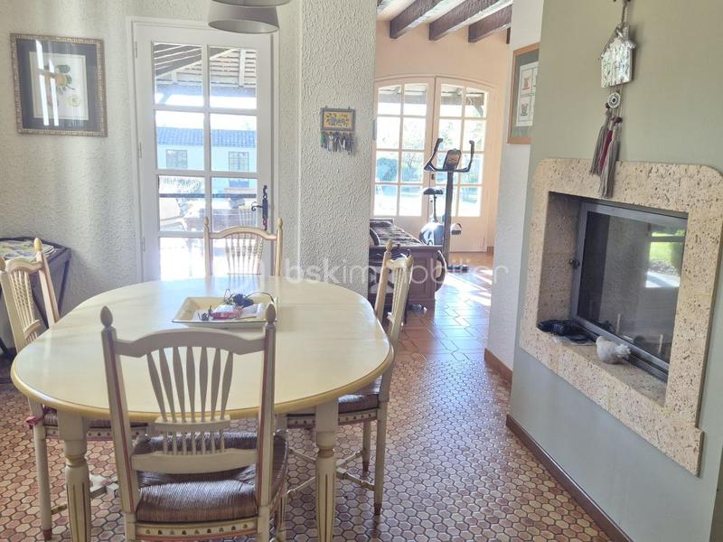 Maison - 183 m² - 6 pièces