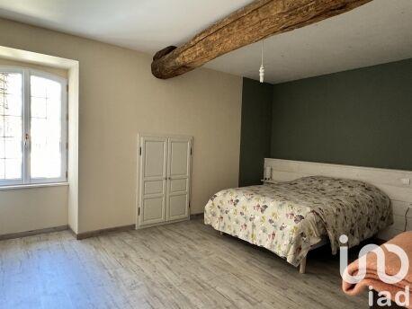 Maison - 277 m² - 8 pièces