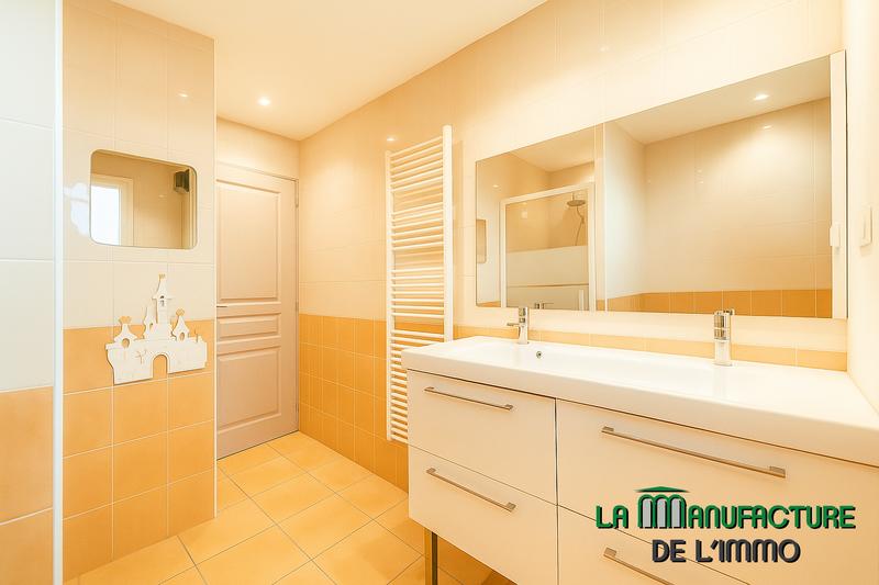 Maison - 145 m² - 5 pièces