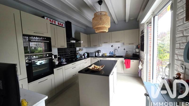 Maison - 181 m² - 6 pièces