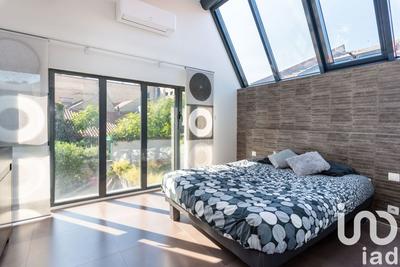 Loft - 136 m² - 4 pièces