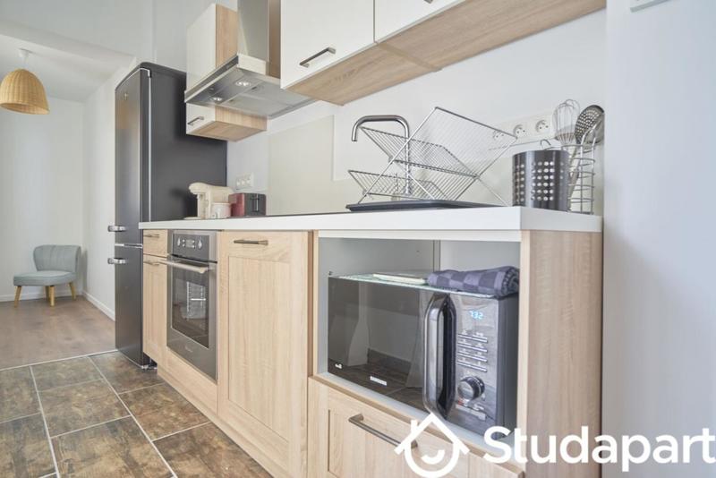 Chambre - 13 m² - 1 pièce