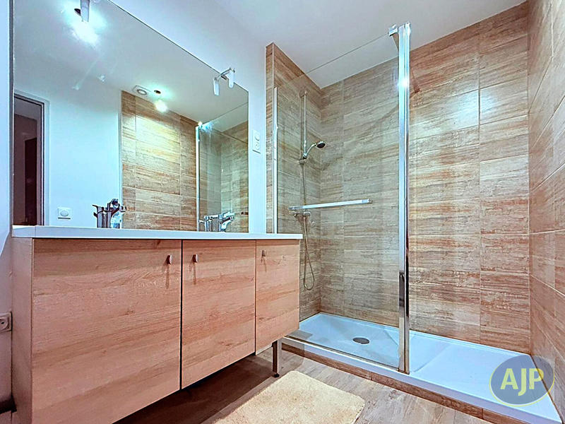 Maison - 94 m² - 4 pièces