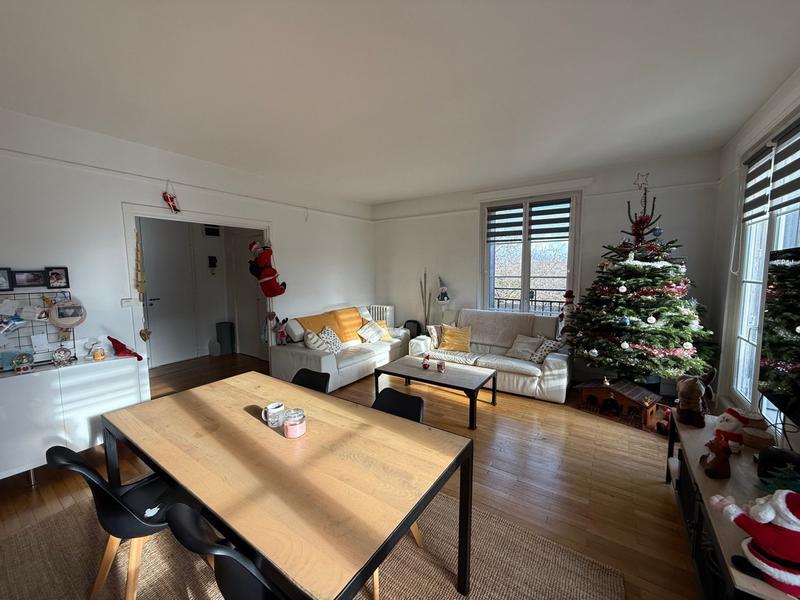 Appartement - 99 m² - 4 pièces