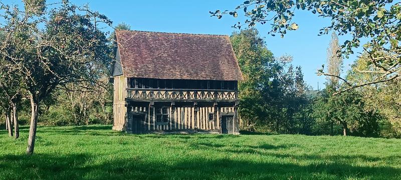 Maison ancienne - 262 m² - 8 pièces