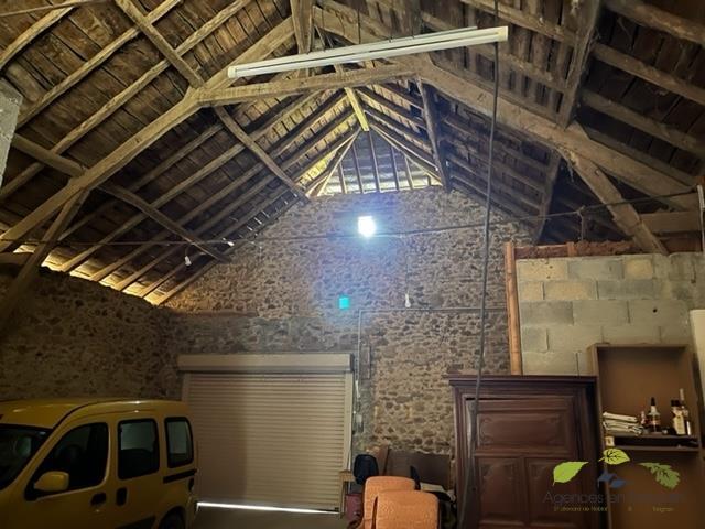 Propriété - 212 m² - 4 pièces