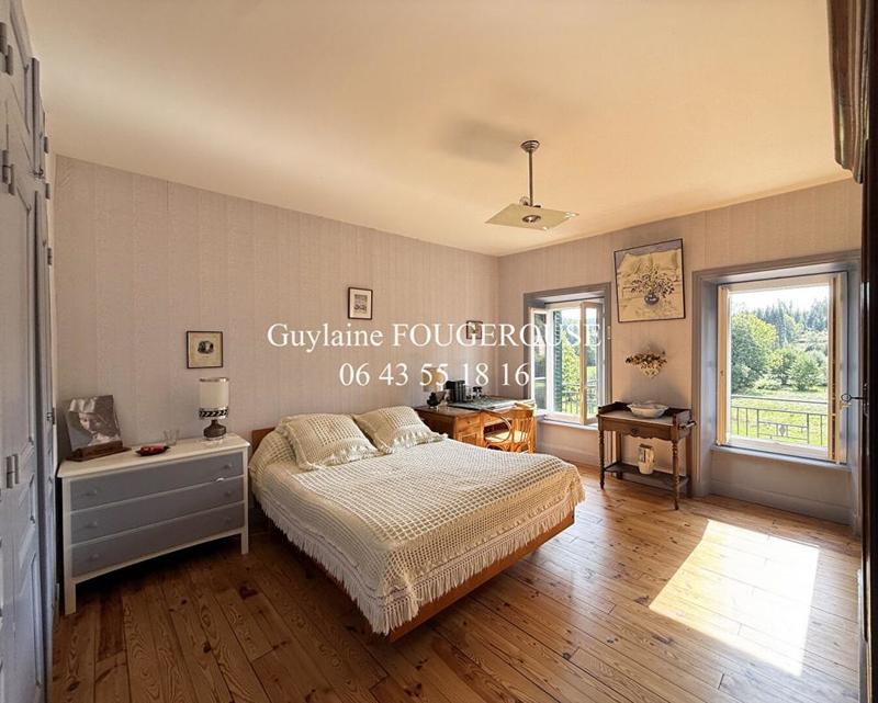 Maison - 122 m² - 7 pièces