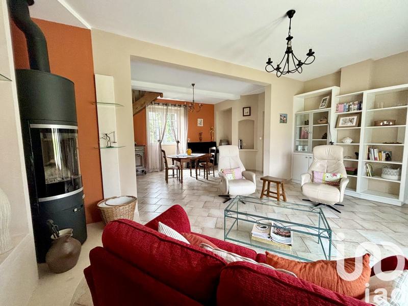 Maison - 229 m² - 9 pièces