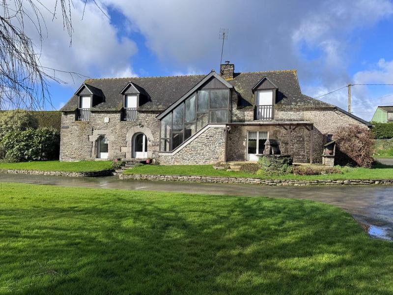 Maison - 173 m² - 6 pièces