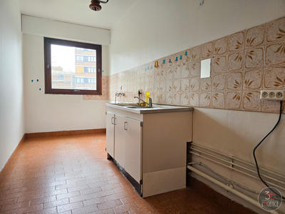Appartement - 100 m² - 5 pièces