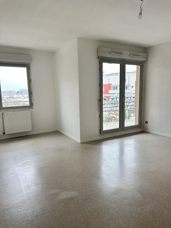 Appartement - 80 m² - 3 pièces