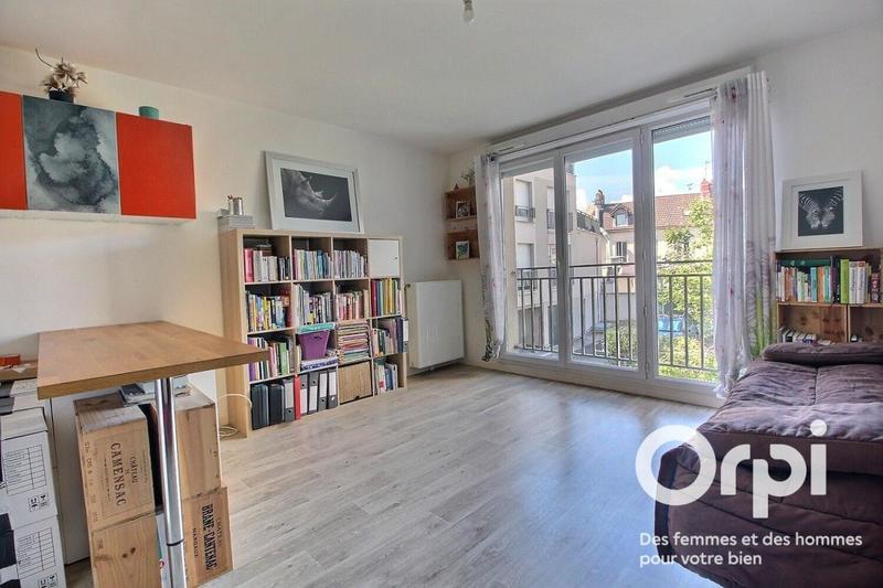 Studio - 30 m² - 1 pièce