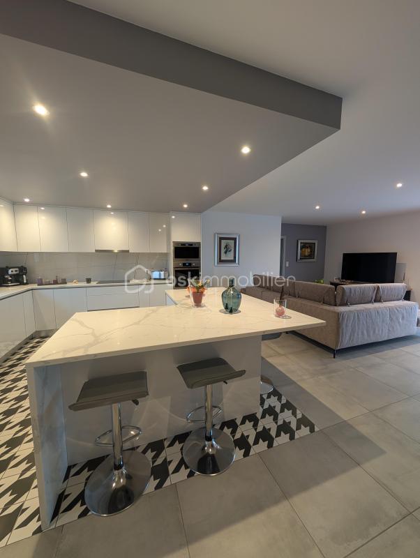 Maison - 107 m² - 4 pièces