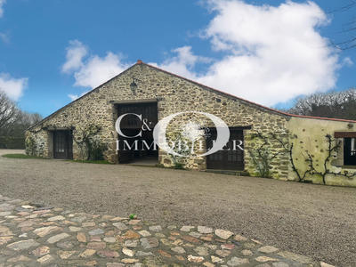 Maison - 200 m² - 6 pièces