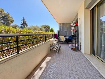 Appartement - 77 m² - 4 pièces