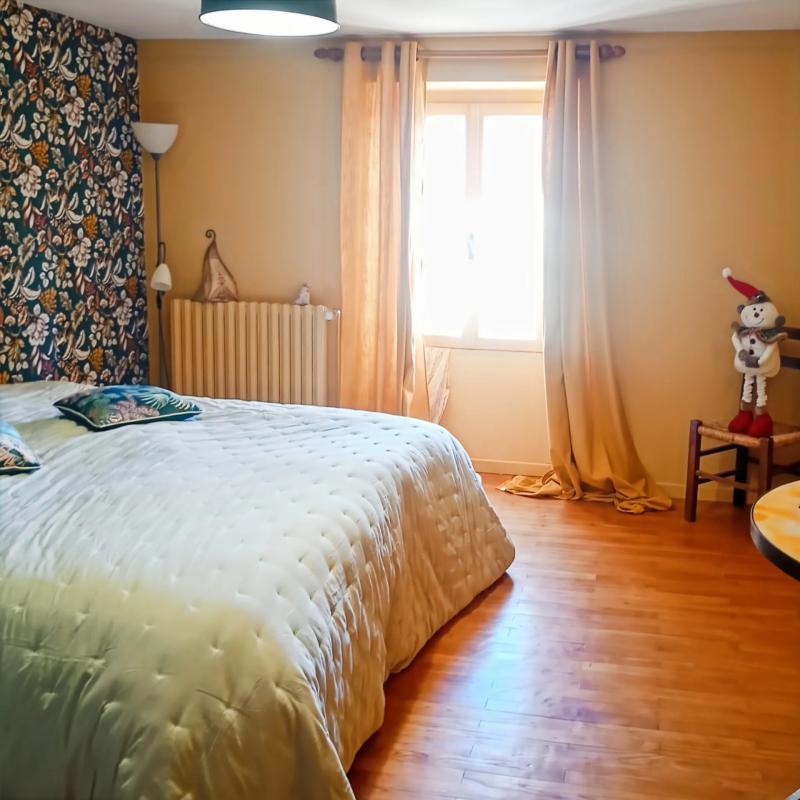 Maison en pierre - 176 m² - 6 pièces