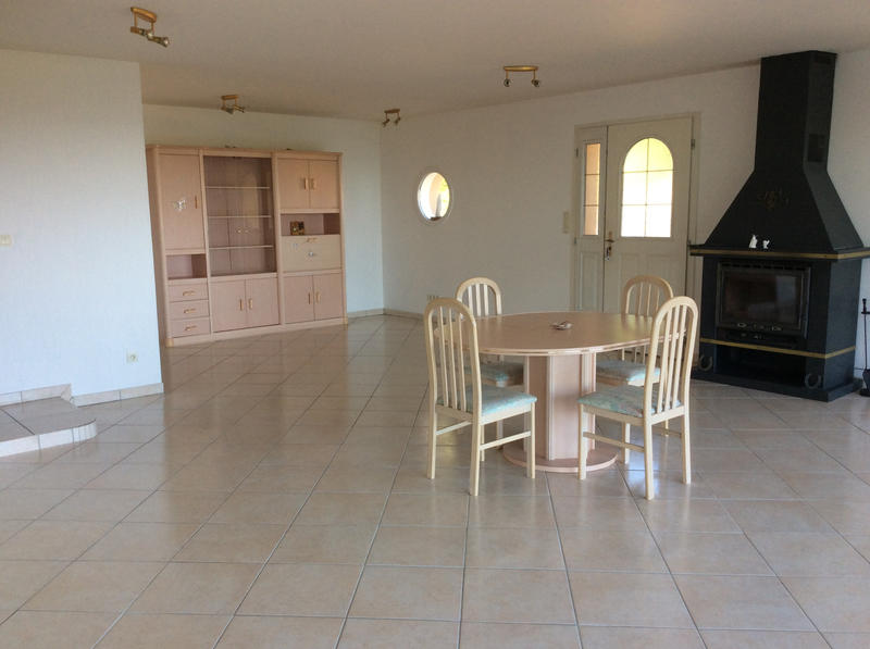 Maison - 163 m² - 8 pièces