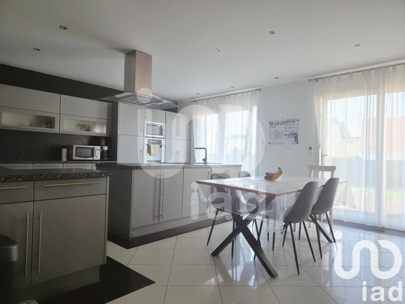 Maison - 360 m² - 9 pièces