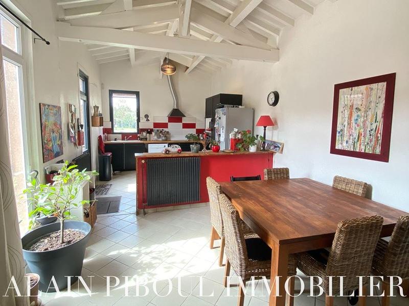 Maison toulousaine - 191 m² - 6 pièces