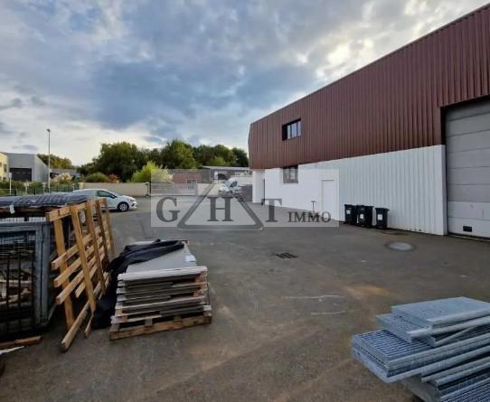 Entrepôt - 580 m²