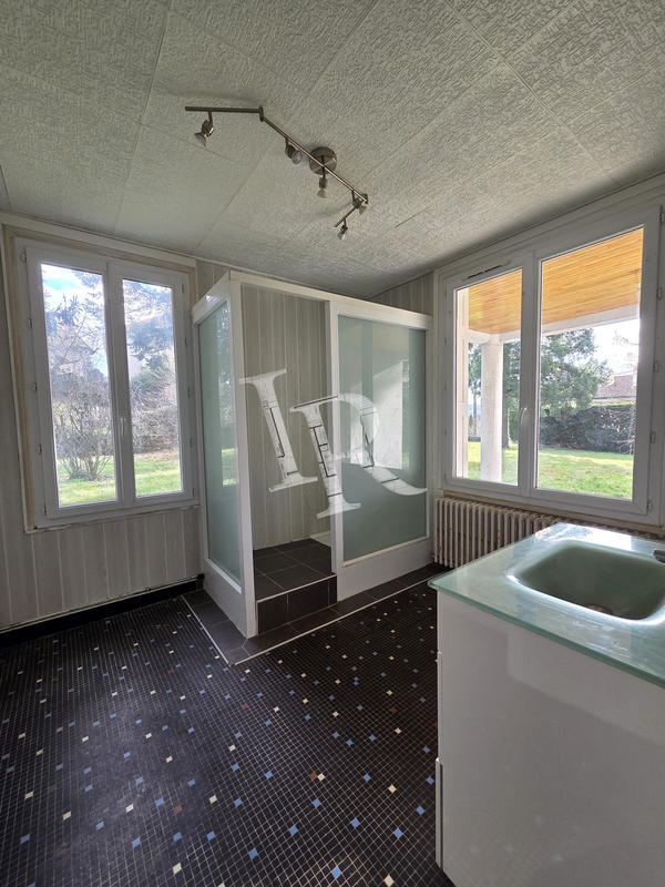 Maison - 97 m² - 5 pièces