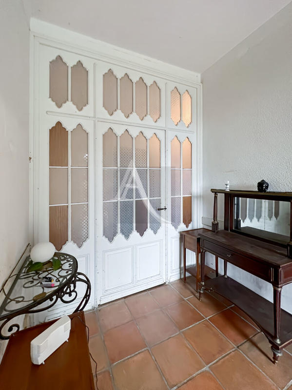 Maison - 235 m² - 7 pièces